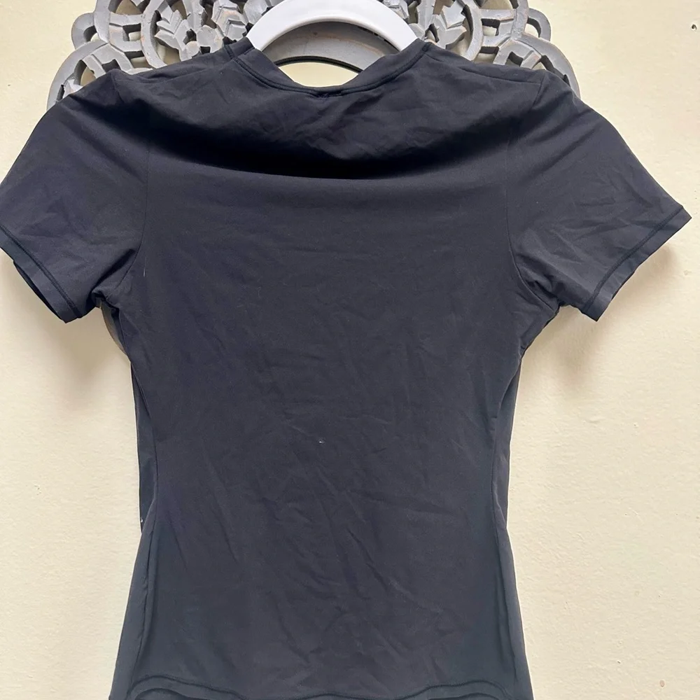 Classic Black Short Sleeve Women's Tee - Picture 2 of 3